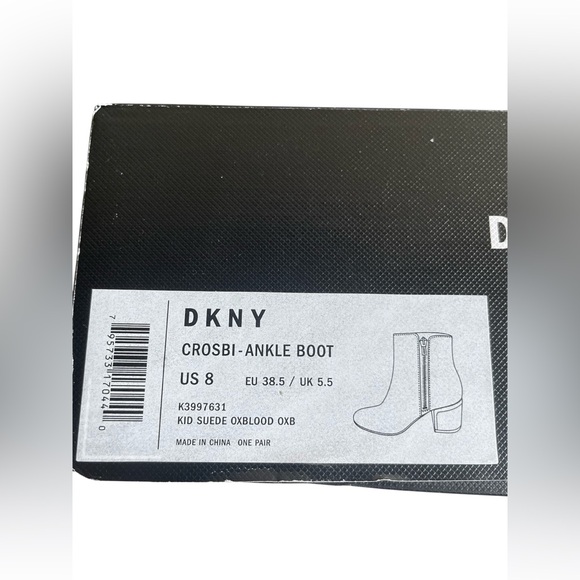 New DKNY Women Corrie Ankle Booties, Oxblood Suede Size 8 - Picture 7 of 9